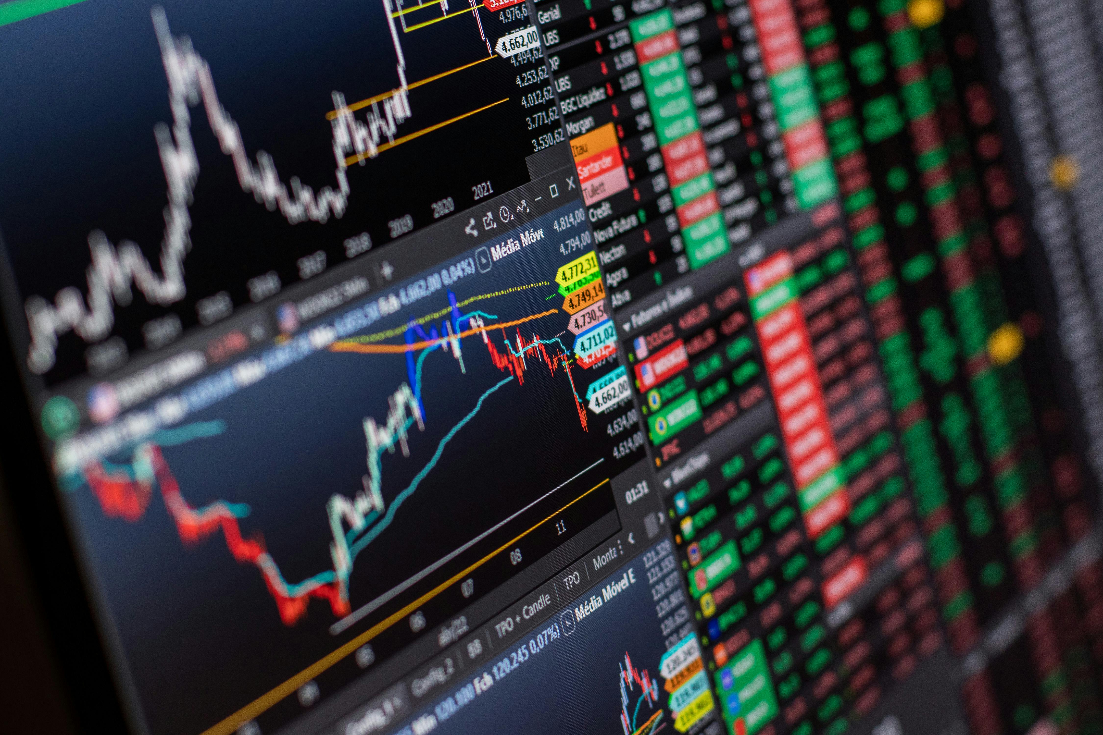 Fintech Development and Corporate Financing Structure Adjustment
