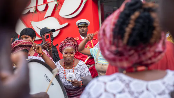 From Local Fabulation to Worldwide Celebration: Foregrounding Indigeneity in Chinua Achebe’s Things Fall Apart