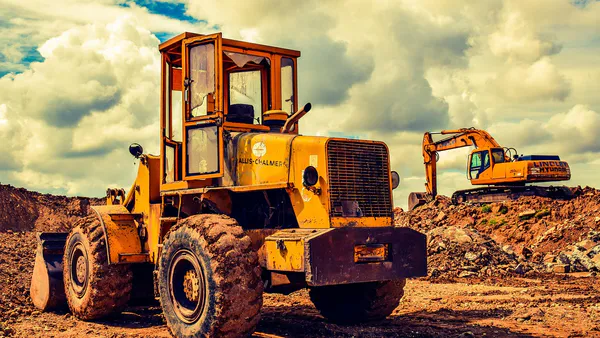 Inventory Management Practices and Challenges in Mega Construction Projects in Bangladesh