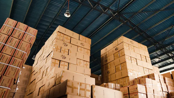 Optimizing Energy Consumption in Warehouse & Logistics Facilities: Measures  for Existing and Future Facilities