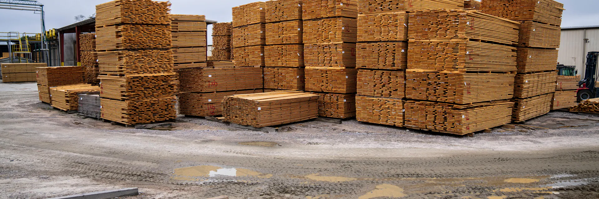 Durability Evaluation of Normal and High Performance Concrete Banner