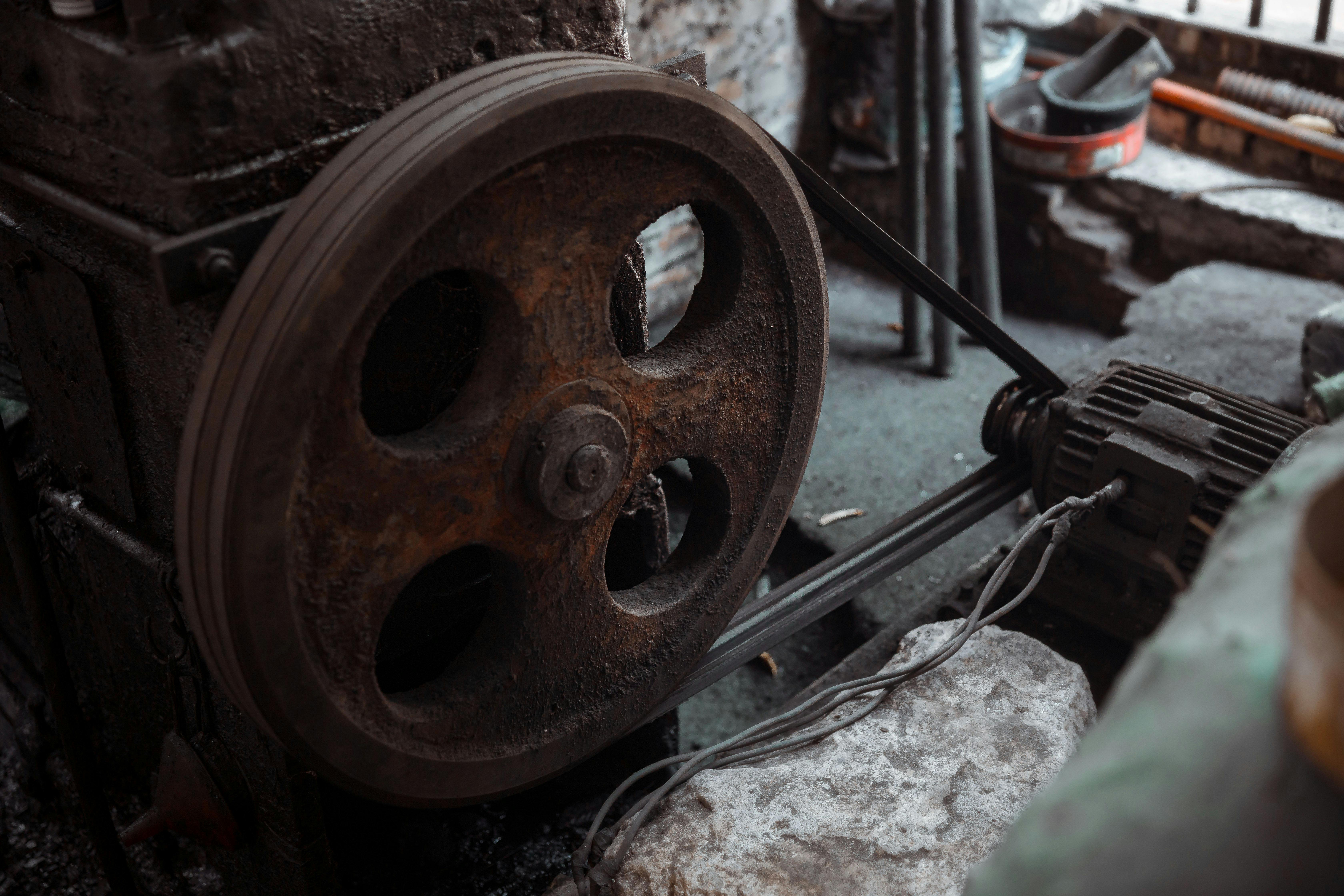 Establishment of an Analytical Model for Determining Leakage Surfaces in an External Tooth Spur Gear