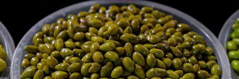 Characterization and Analysis of Health Literacy and Adherence to the Mediterranean Dietary Pattern in Senior University  Students