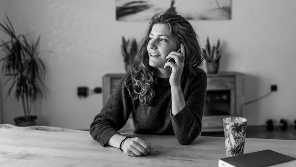 From Grandma to a Blogger: Female Aging on Instagram