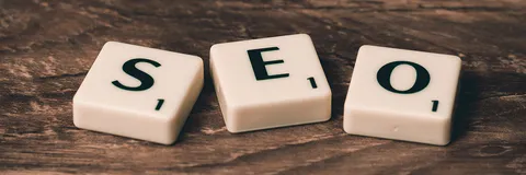 Beyond Google’s PageRank: Complex Number-based Calculations for Node Ranking