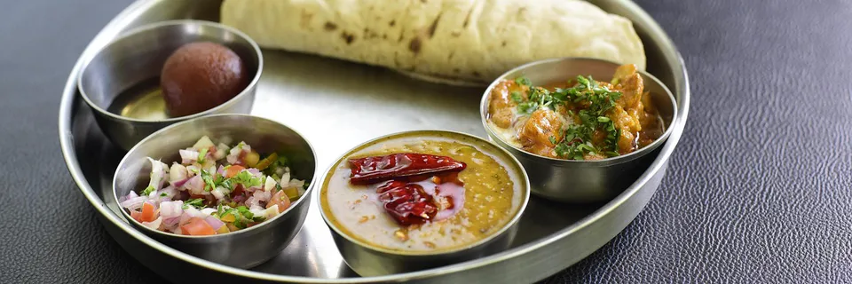 A Study on Indian Fusion Cuisine to Improve the Guest Satisfaction in Delhi NCR Banner