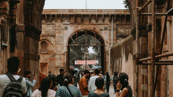 A Comparative Study on Tourism Industry in North Eastern States and Tamil Nadu State in India