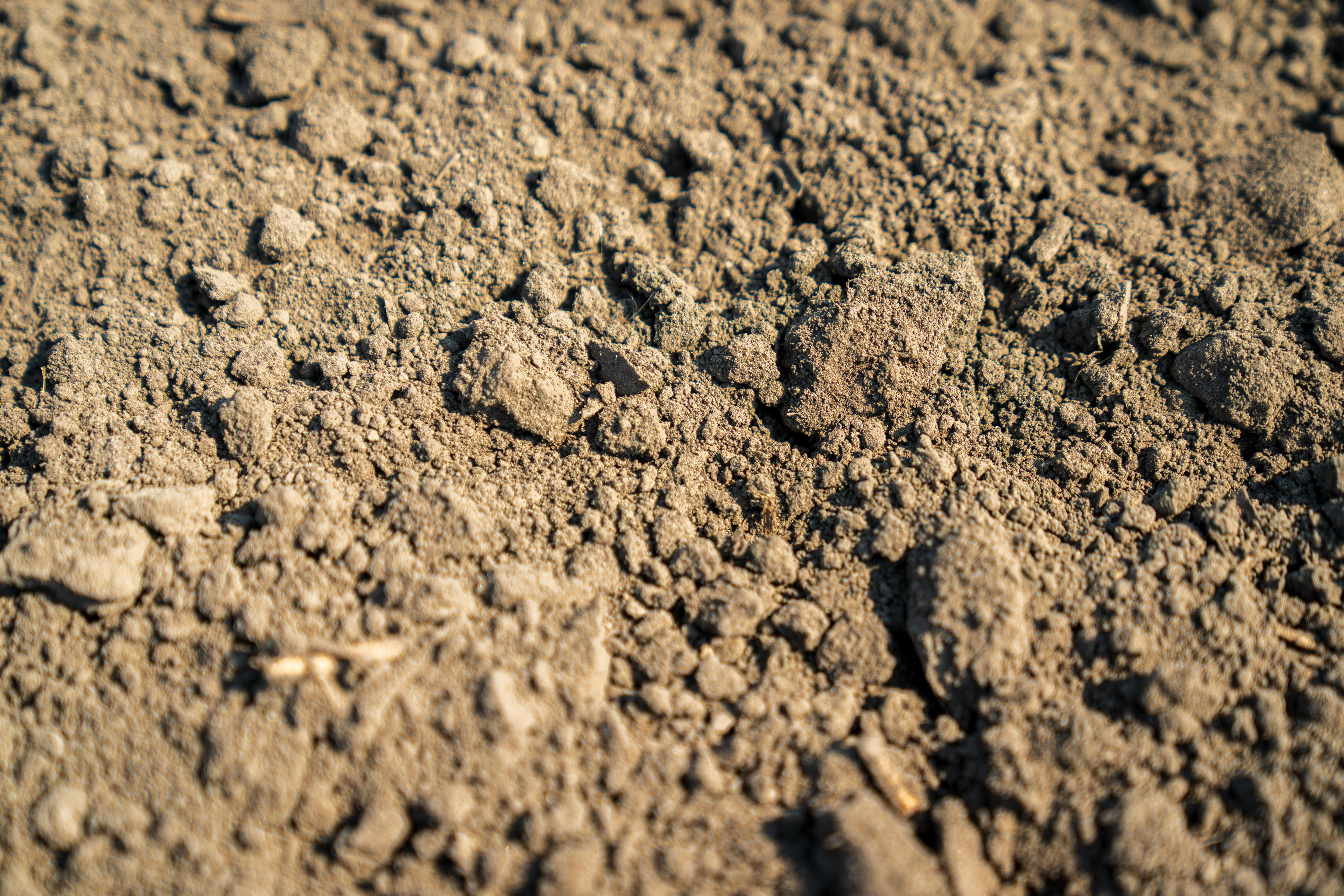 Clustering of Fine-Grained Tropical Soils using Data Science Tools Applied to their Geotechnical Properties