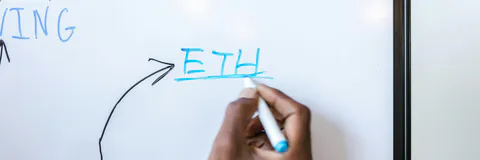 Blockchain Technology: Powering Governments Towards  Building Smart Cities