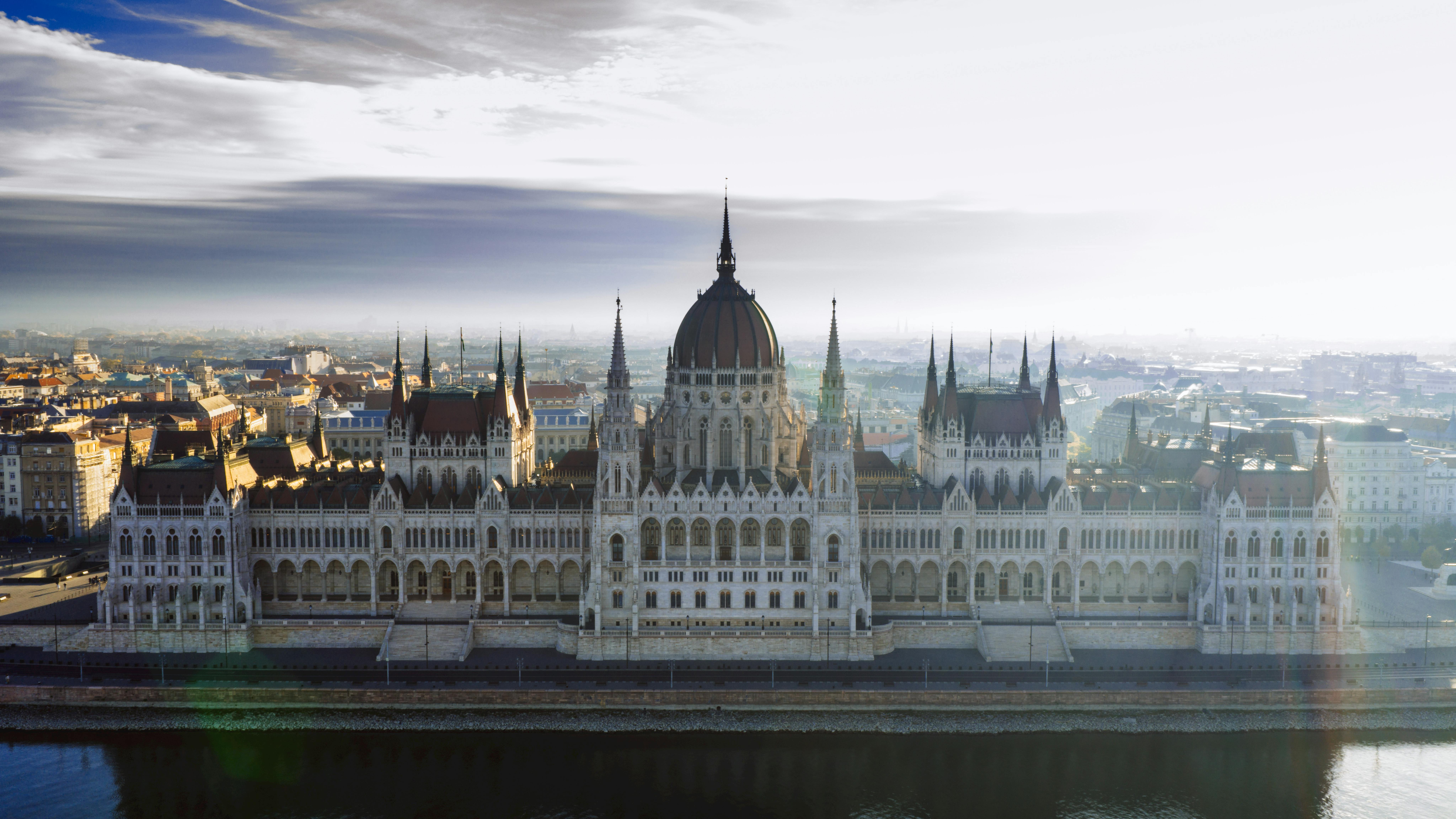 The Madrid Socialist Federation in the Decades of the Eighty Ninety. Stability and Access to Government  Regional