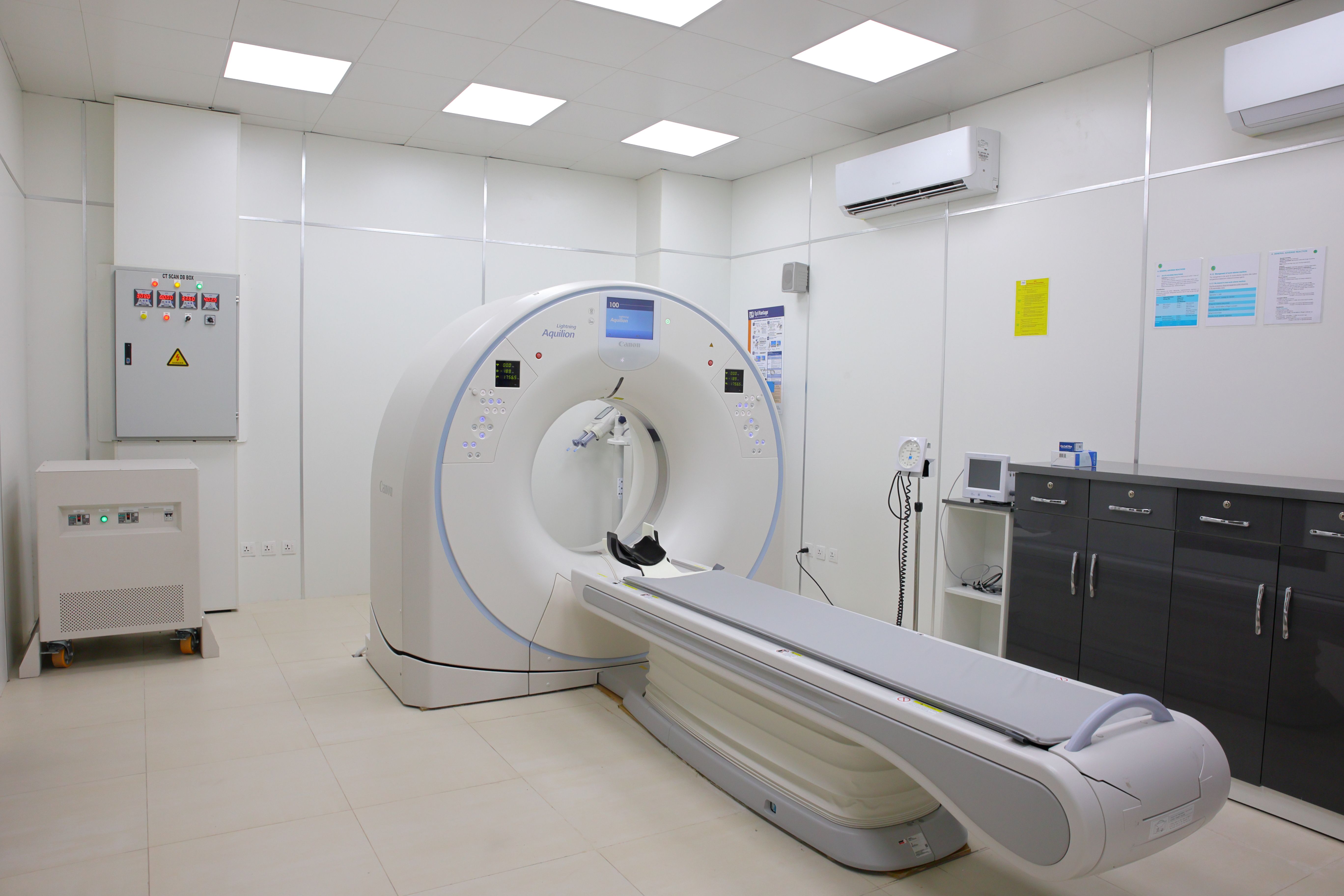 The Comparision Study of Lung Computerised Tomography Severity Score and Vaccinations Status in COVID-19 Patients