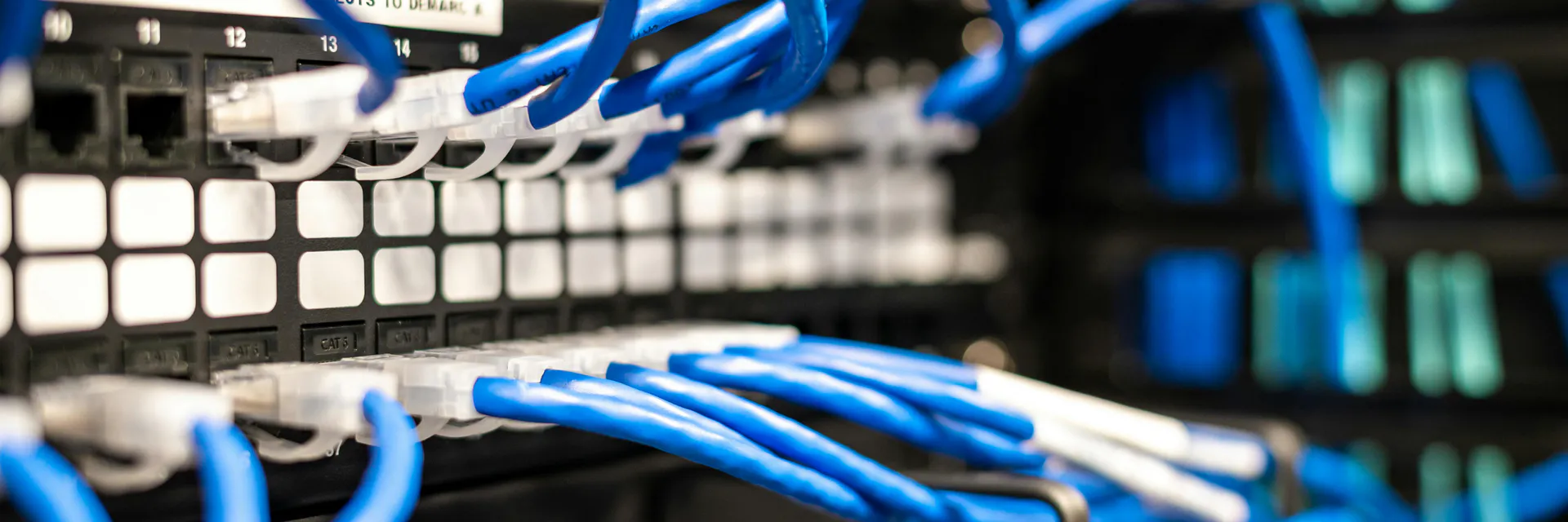 Secure Cross-Region Service Communication Using AWS EC2 PrivateLink in a Zero Trust Framework Banner