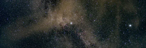 The Universal Gravitational Constant (G) in an Expanding Universe