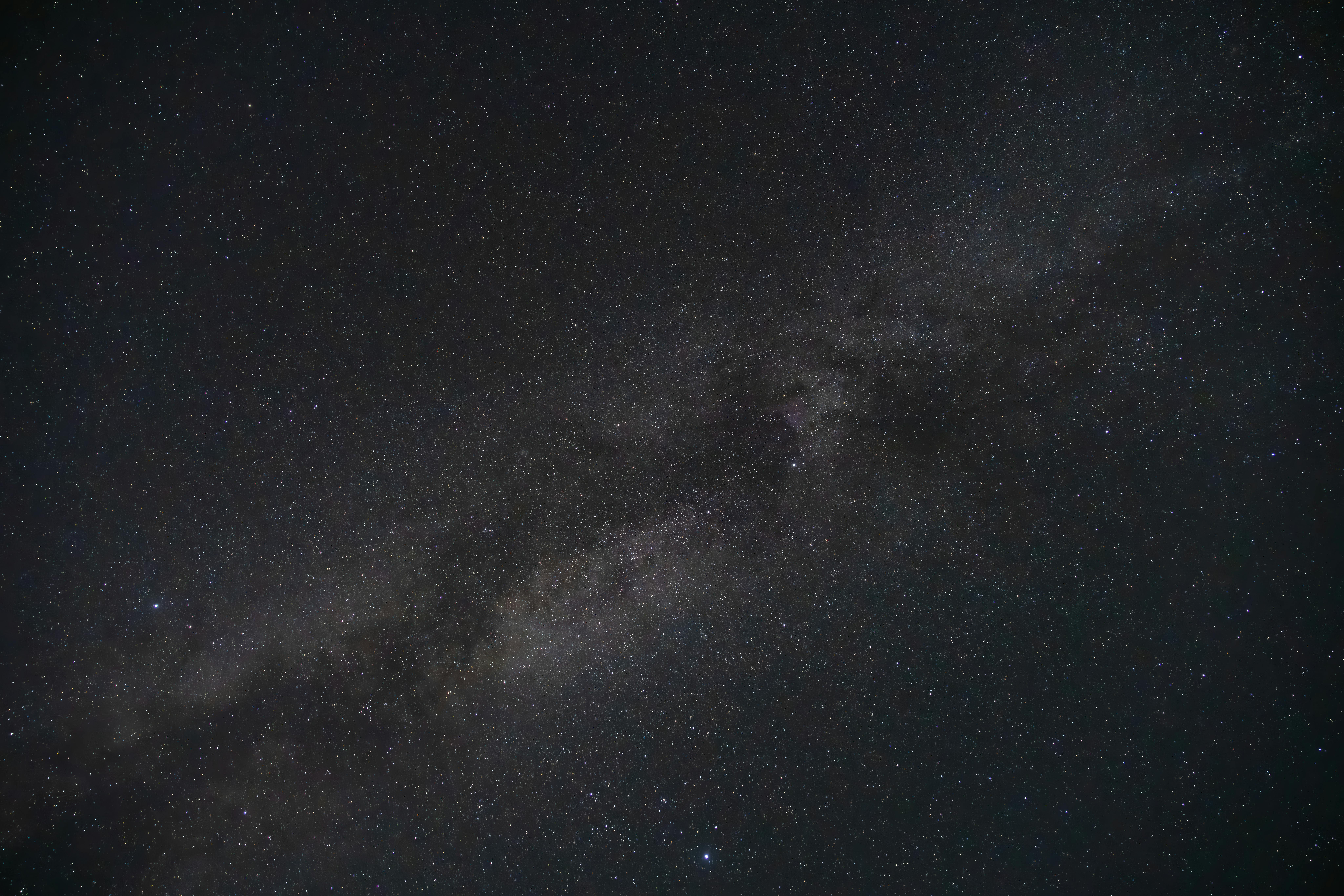 The Universal Gravitational Constant (G) in an Expanding Universe