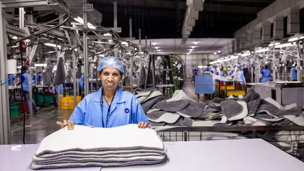 Driving Competitive Advantage: The Role of Strategic Entrepreneurship in Textile Manufacturing Firms in Lagos State, Nigeria