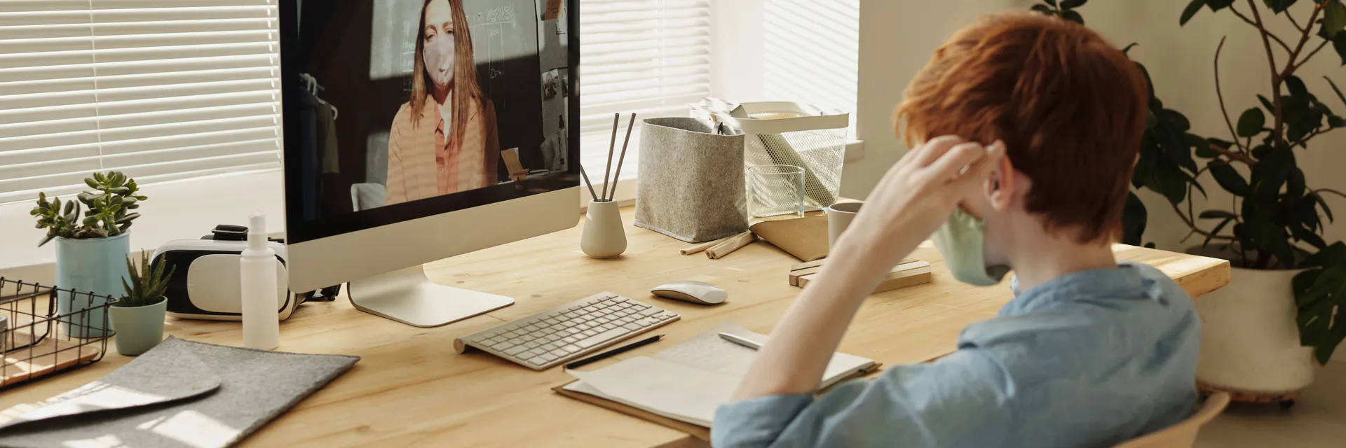 Emergency Remote Online Course Experience From Students Perspective: A Case Study Banner