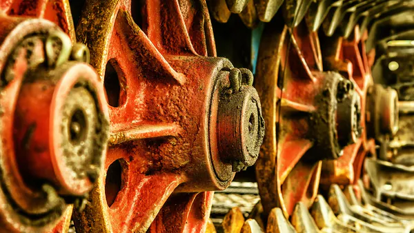 A Incomensurabilidade em Thomas Kuhn e a Educacao Profissional, Cientifica E Tecnologica: Um Ensaio Sobre Interdisciplinaridade e Pratica no Ensino de Tecnologia das Construcoes