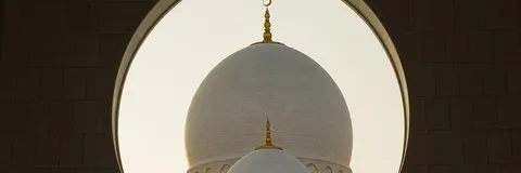 Enhancing Hajj Pilgrim Satisfaction: A Strategic Analysis of Service Quality Dimensions using the Analytic Hierarchy Process (AHP) in Alignment with Saudi Vision  2030