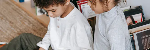 An Exploratory Mixed-Methods Study of Vocabulary Growth in Multi- and Bilingual Preschoolers using a Multilingual Picture-Book App