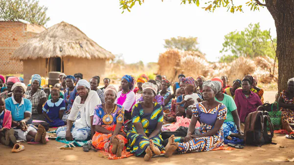 Religious Identity in Chinua Achebes Things Fall Apart