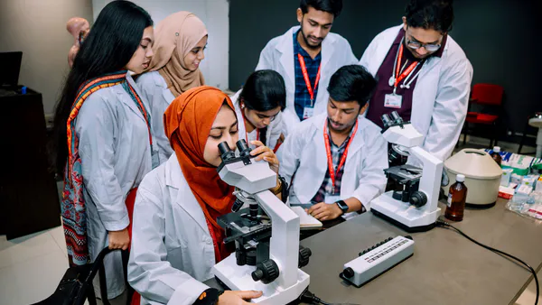 Student’s Intention to Conduct Research Studies: The Case Study of Final Year Undergraduates in the Department of Finance, University of Sri Jayewardenepura, Sri Lanka