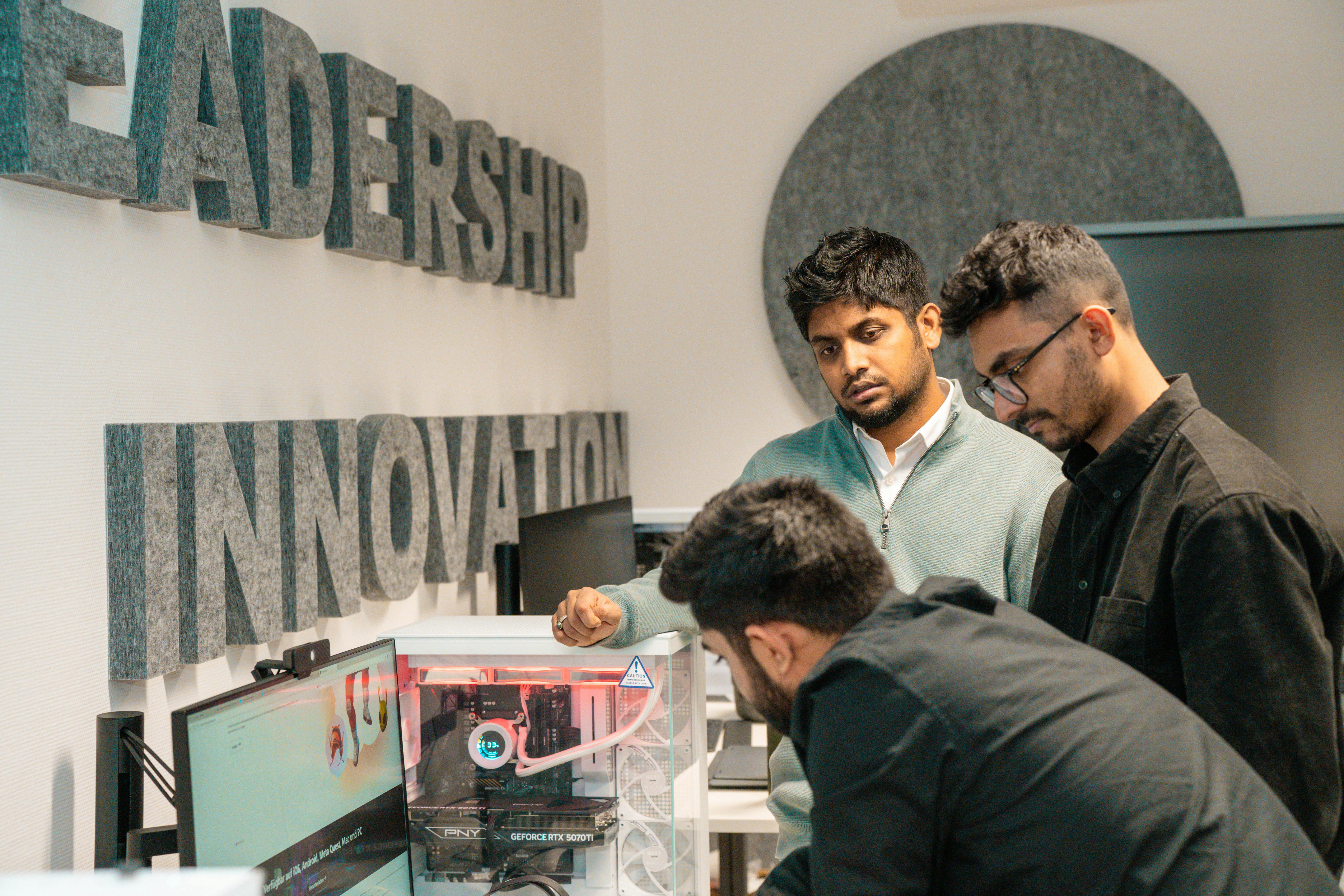 The Impact of AI on Leadership:  New Strategies for  A Human – Machine – Cooperation