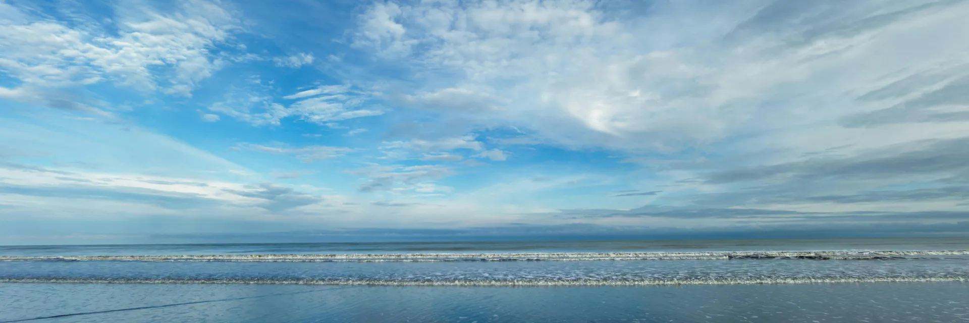 Geographical, Ecotourism and Environmental Characterization of the Beaches of the Urban Area of the Canton Manta Banner