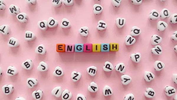 Teaching Phrasal Constructions in German as a Foreign Language Classes
