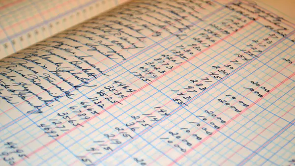 Organization Settings of Reporting Package Management: Acts Director’ War Game. An Understanding of Accounting for IT Maintenance System