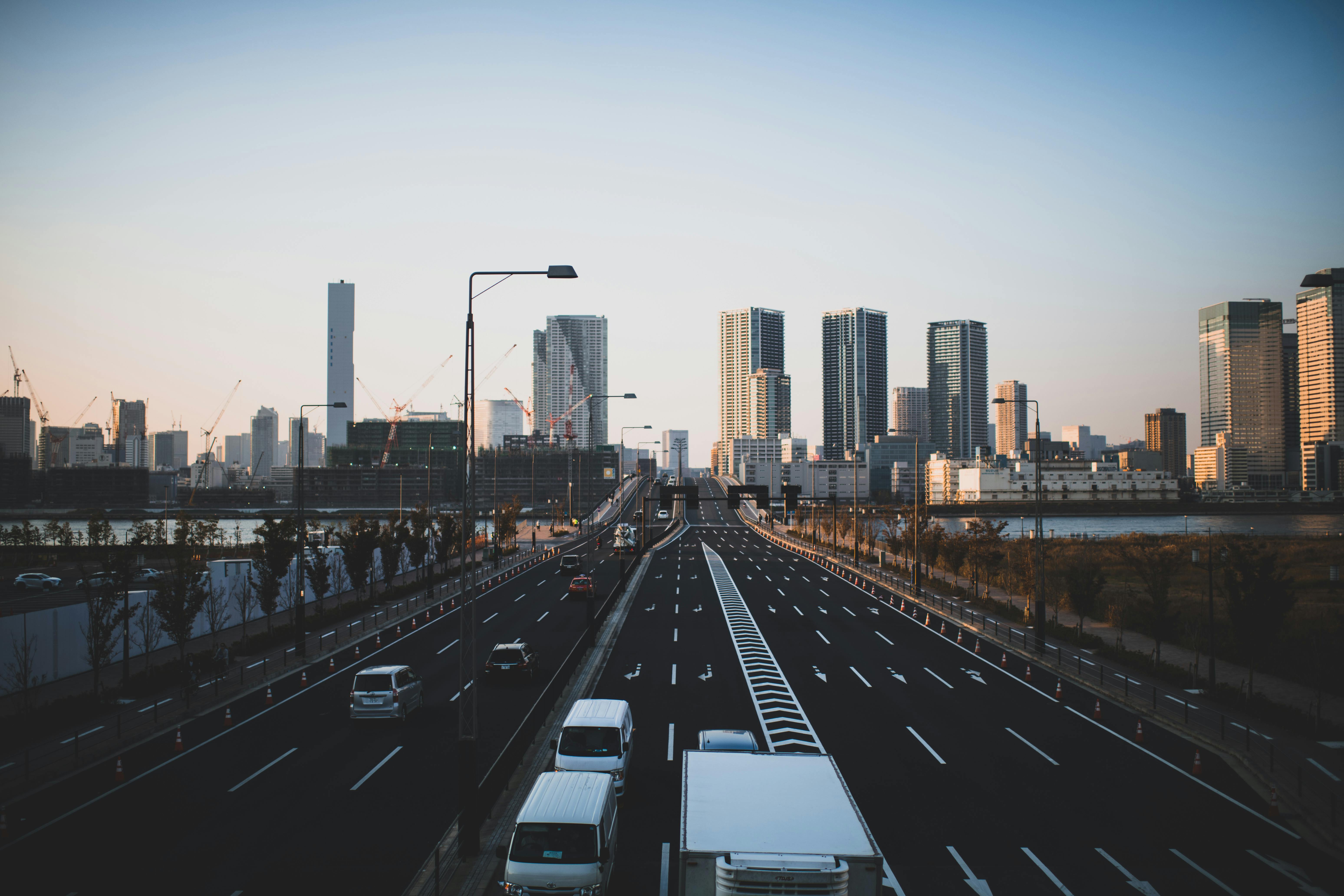 Evaluation and Design of Improvement of Al-Jbeiha Signalized Intersection Traffic Operation