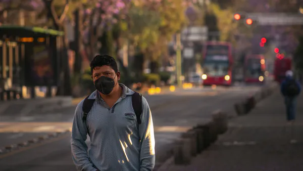 Some Externalities Stemming from Mexico’s Urban-Regional Imbalance: The Covid’s Struggle in the Country’s Center Region