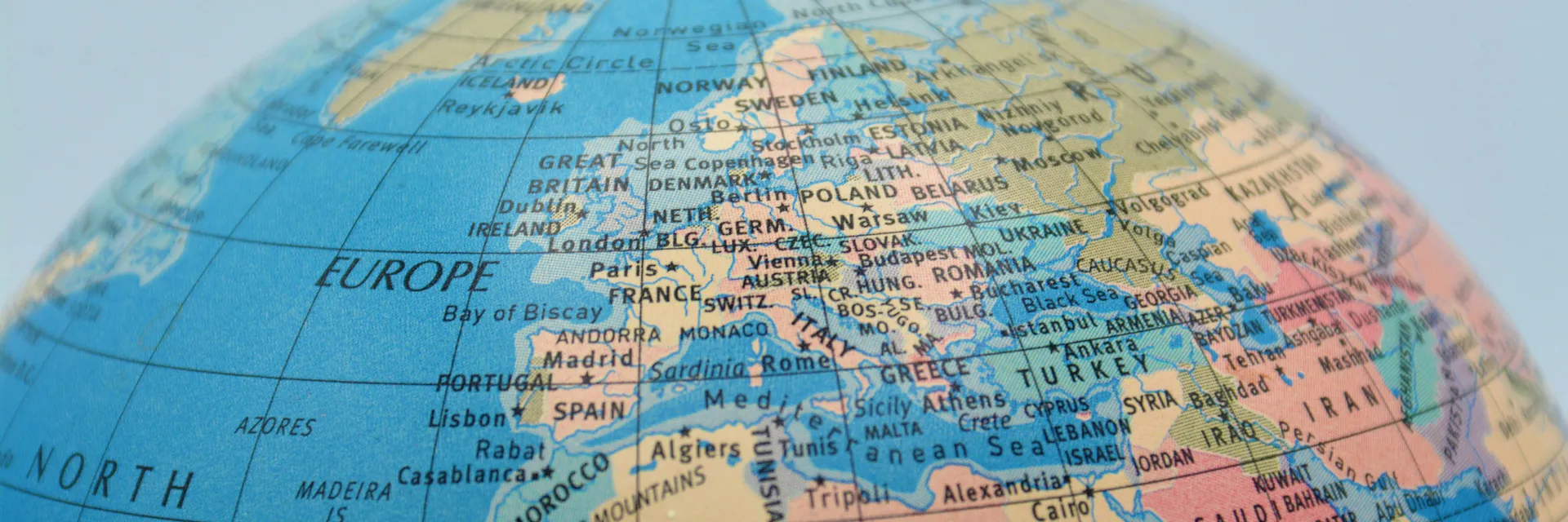 Limitations of the Reconfiguration and Applicability of Citizenship Rights in the Mixed Model of Hegemony and Democracy Underway in Contemporary Africa Banner