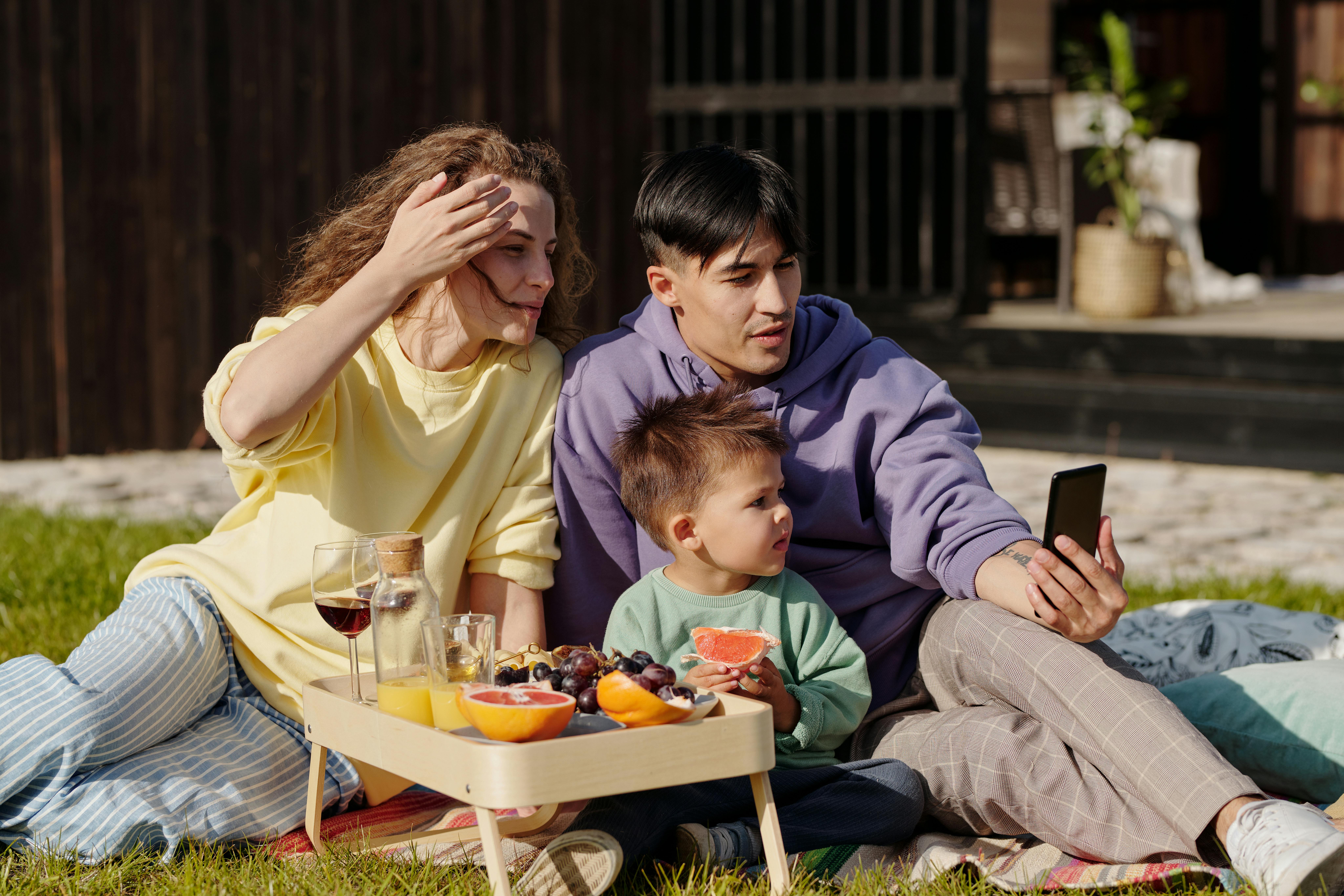 The Phenomenon of Parental Rules in Middle Childhood: A Relational Perspective