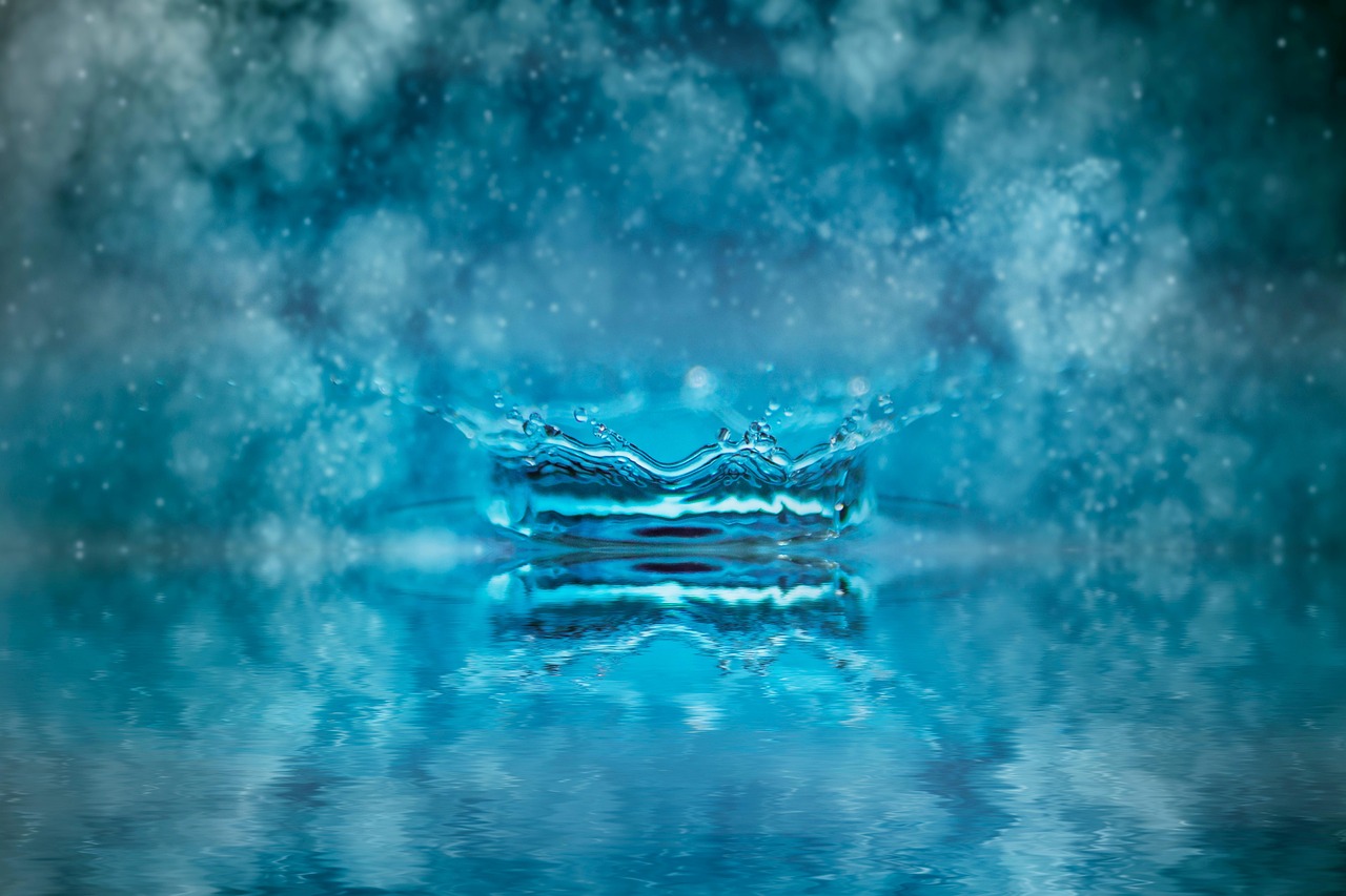 Exploring Finite-Time Singularities and Onsager’s Conjecture with Endpoint Regularity in the Periodic Navier Stokes Equations