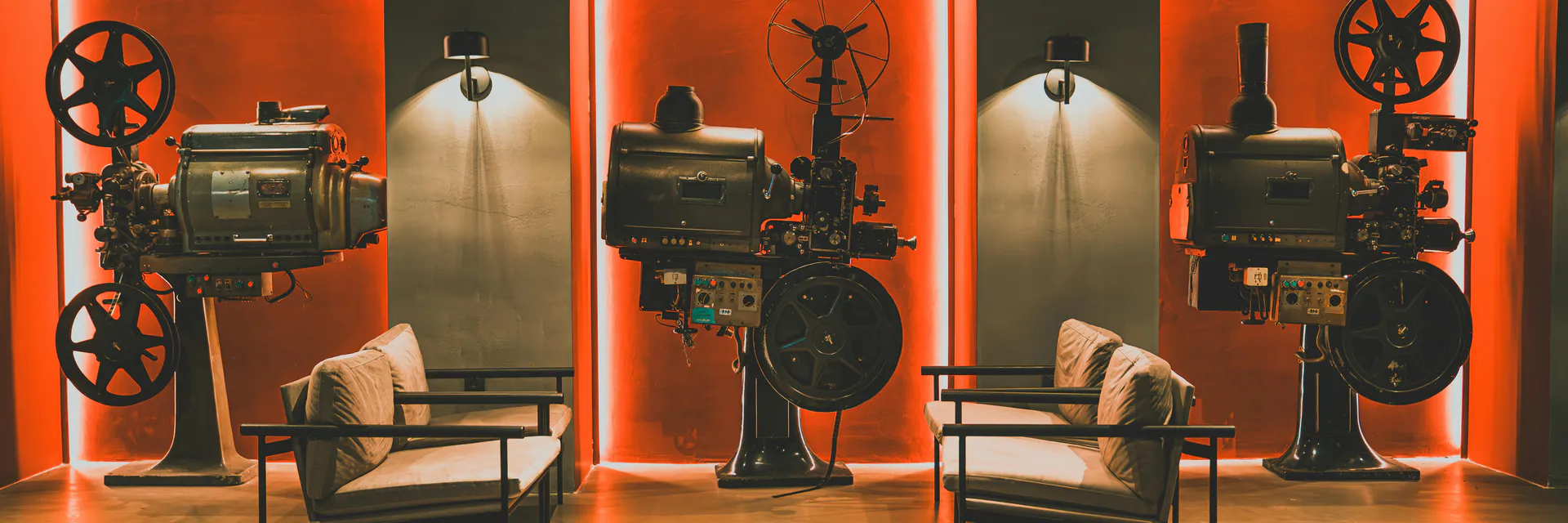 Pleasure of Describing in the College Cycle: The Documentary Film Banner