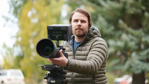 Pleasure of Describing in the College Cycle: The Documentary Film